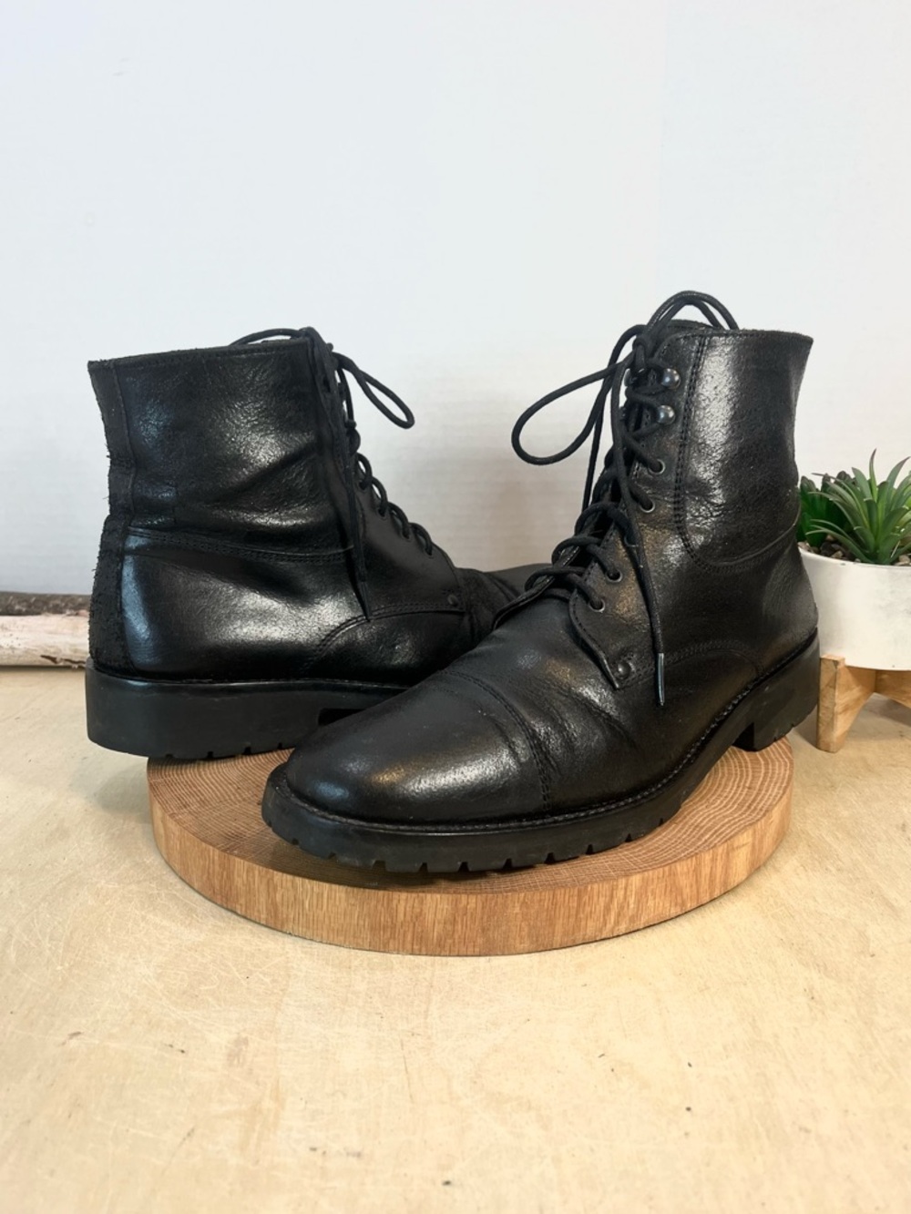 To Boot New York Black Distressed Leather Cap Toe Lug Sole Boots - Men's 10